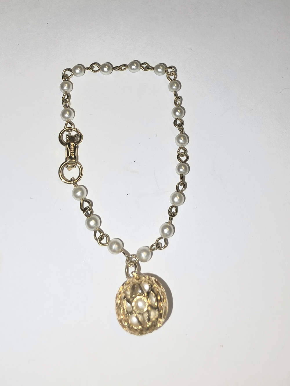 Park Lane Pearl Pendant Bracelet in Gold & Blue